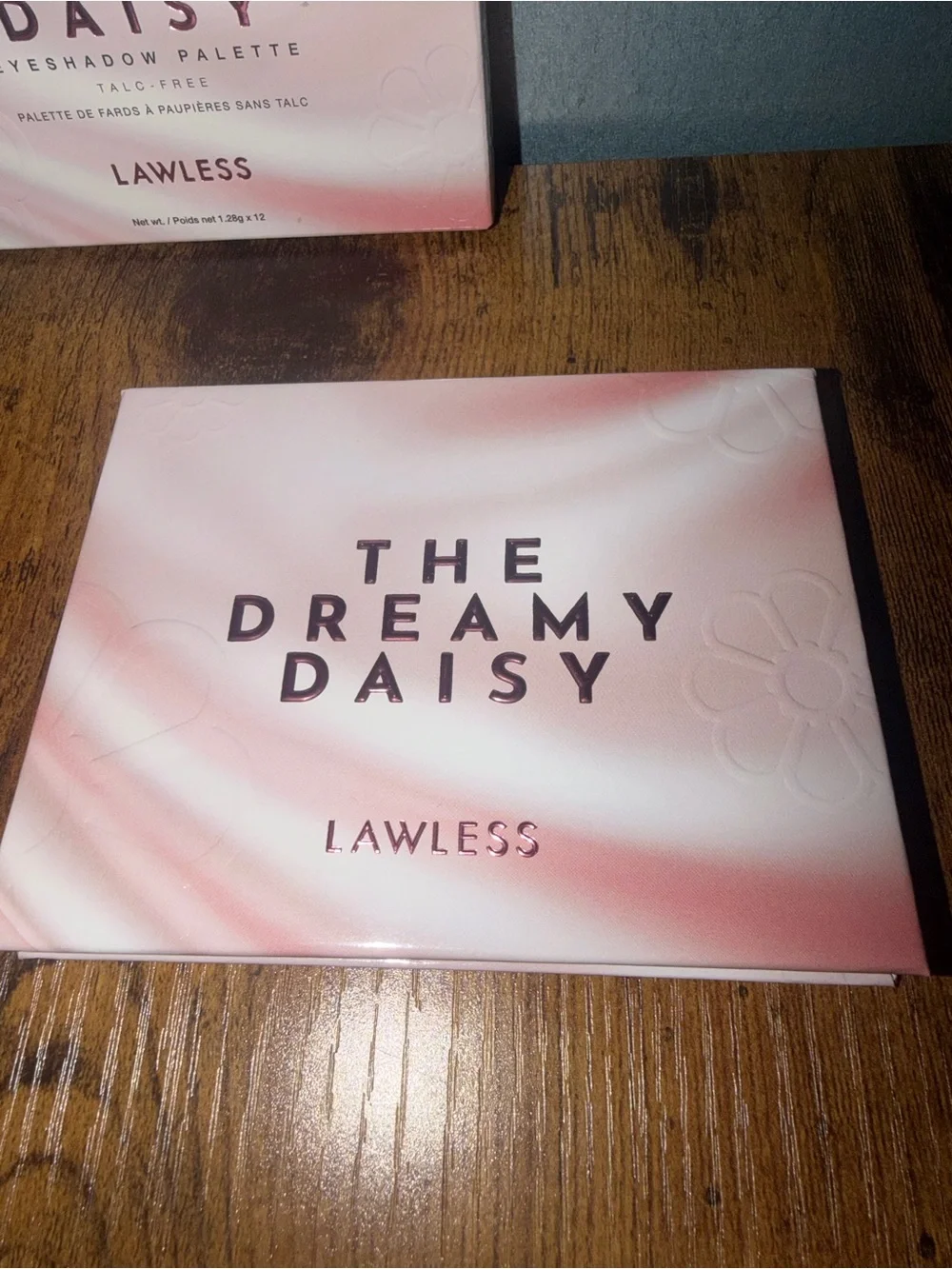 LAWLESS Dreamy Daisy Eyeshadow Palette-Pink, Rose, Brown & Shimmer-12 x 1.28g